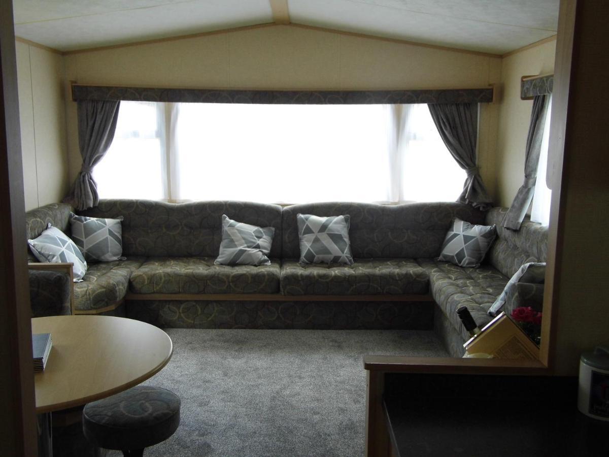 Oakdene -3 Bedroom Caravan Weeley Экстерьер фото