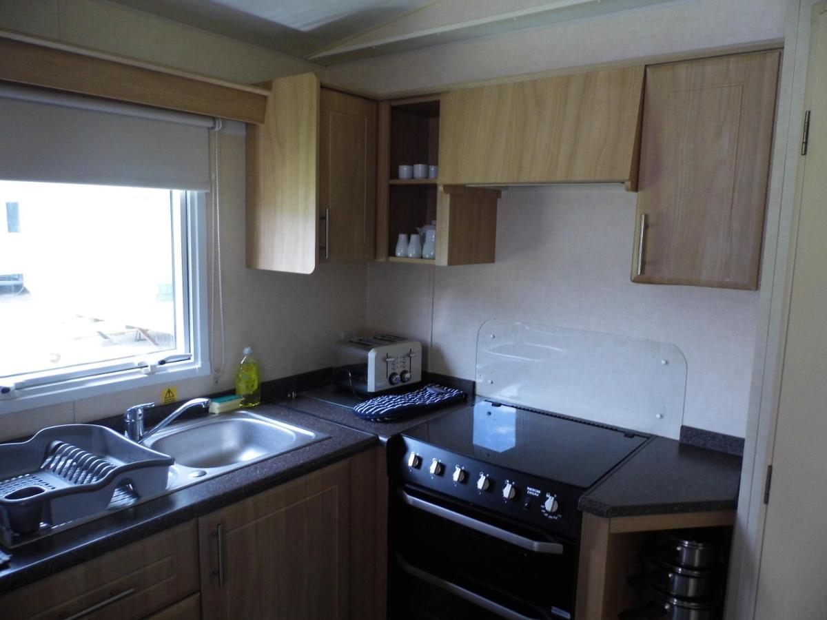 Oakdene -3 Bedroom Caravan Weeley Экстерьер фото
