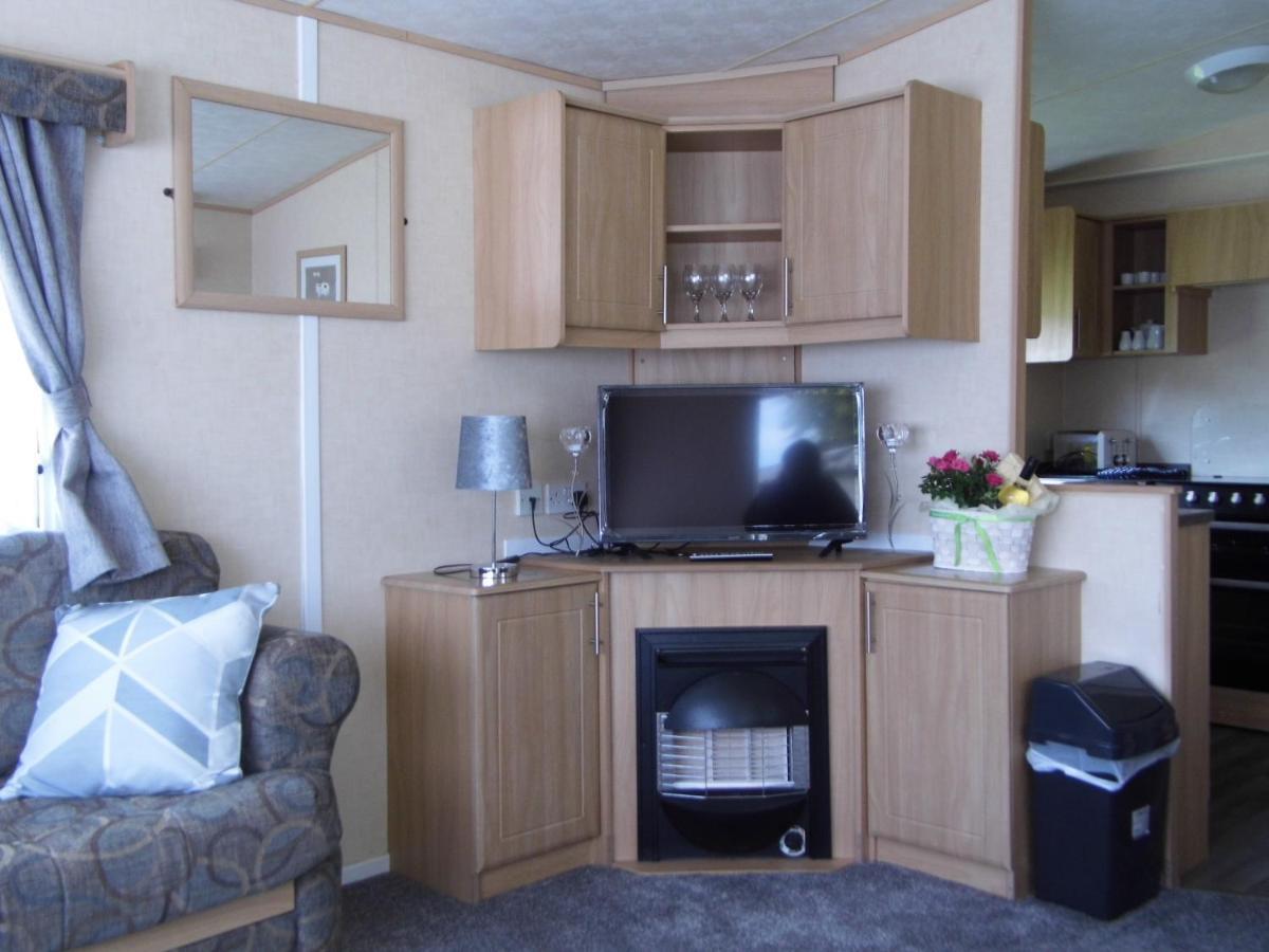 Oakdene -3 Bedroom Caravan Weeley Экстерьер фото